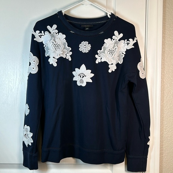 Victoria Beckham for Target Lace Appliqué Navy Pullover Sweater Small #1321-AZ - Picture 3 of 6